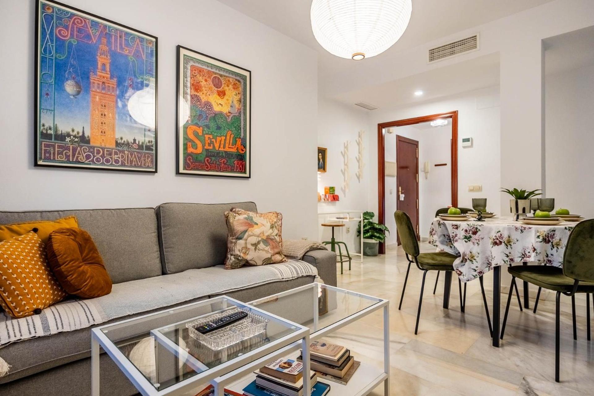 Piso Con Patio Privado Y Parking Nervion Sevilla Kültér fotó